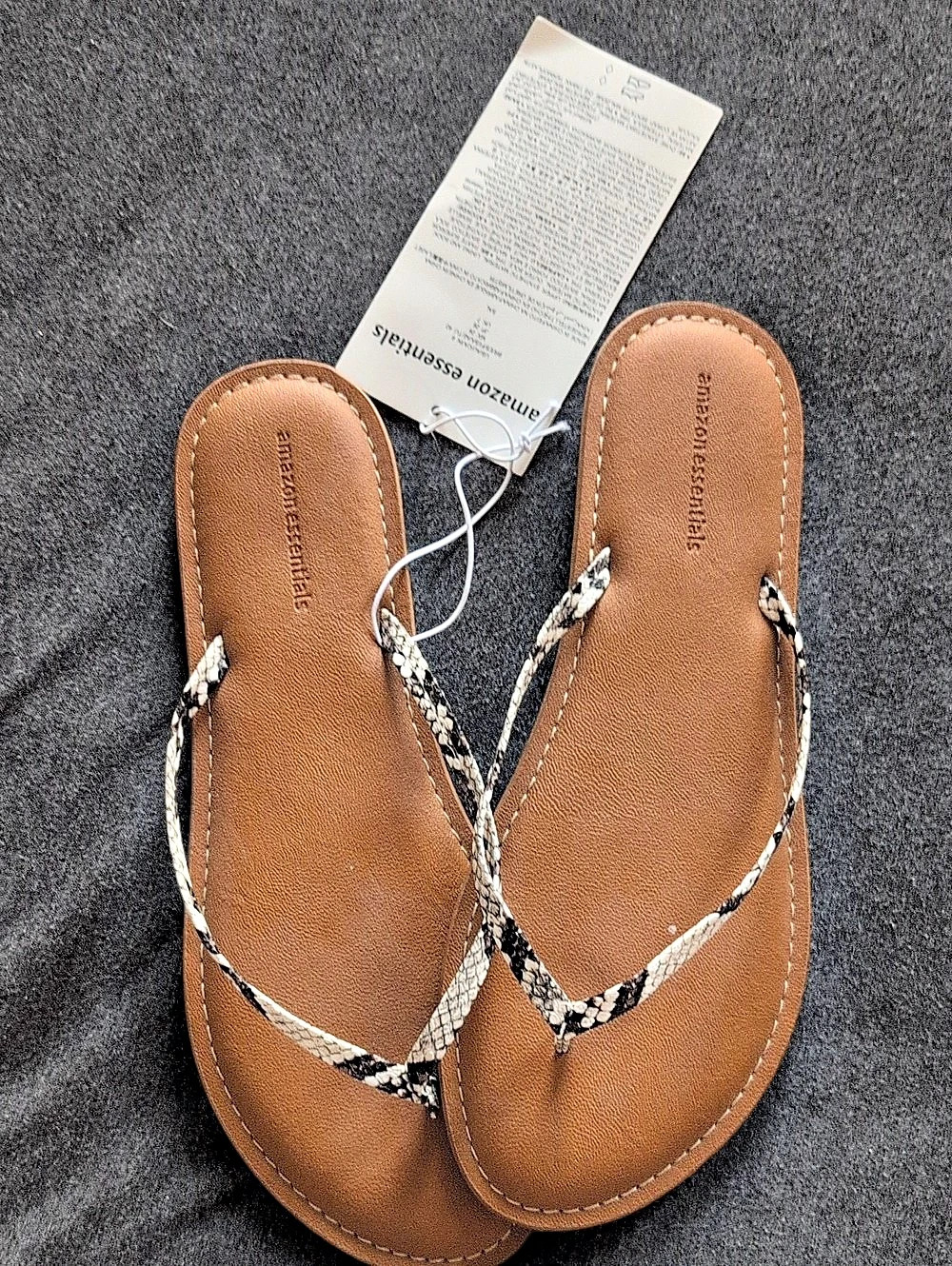 amazon essentials Thong Sandal Flat Animal Print Sandals